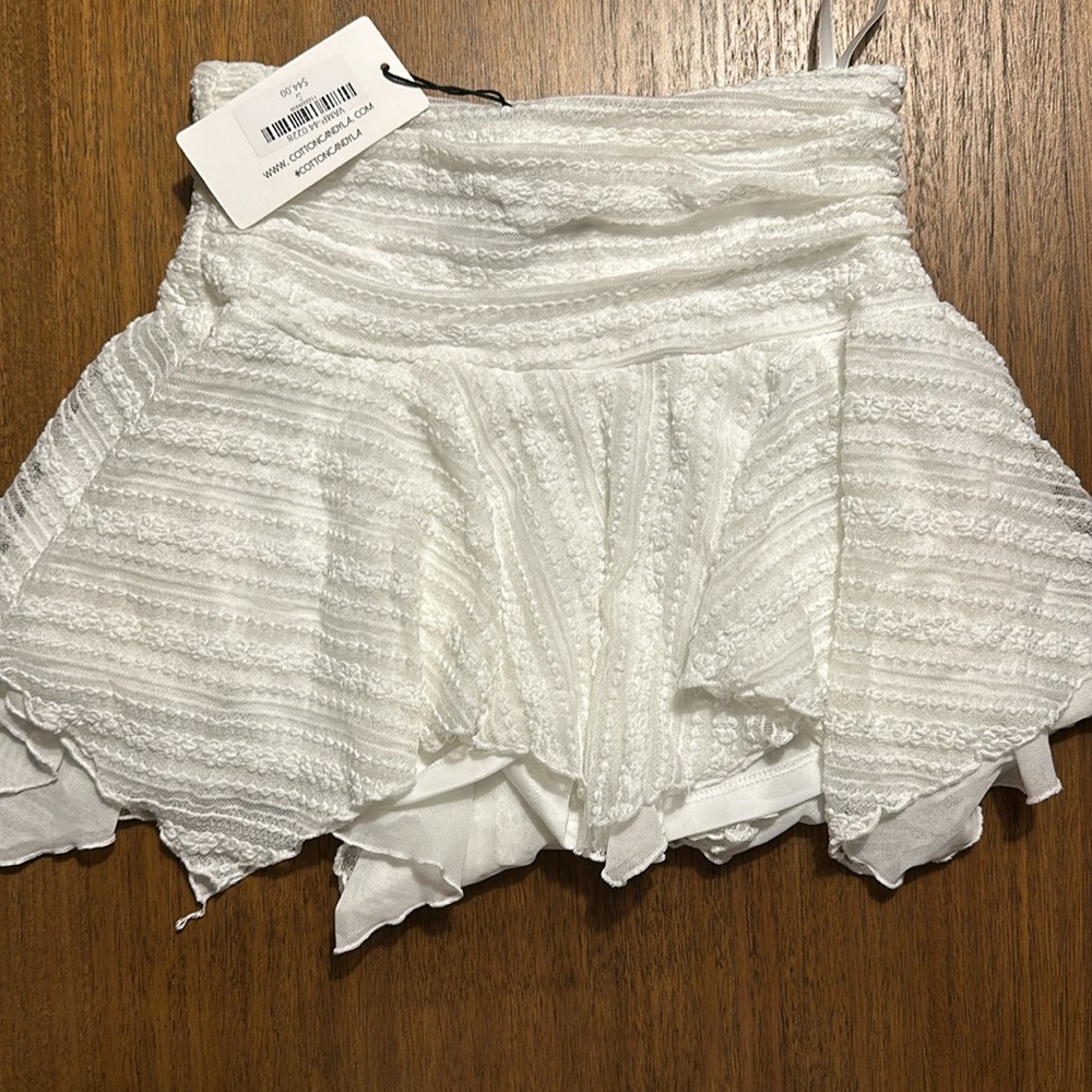 Cotton candy la lace mini skirt in WHITE not cream